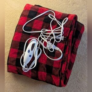 Threshold Red and Black Plaid Electric Throw Blanket